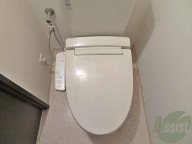 トイレ　トイレは、シンプルでとても使いやすそうですね。