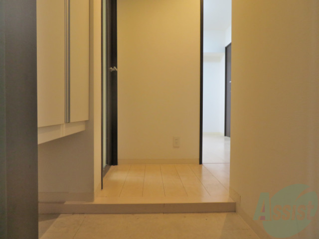 玄関　玄関はスッキリしていてとても良いですね。