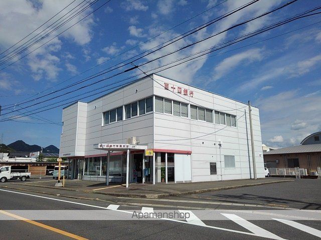 銀行　百十四銀行　満濃支店（銀行）まで400m