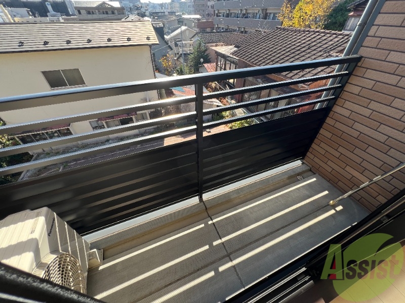 バルコニー　バルコニーが広いとお洗濯物もはやく乾きそうですね。