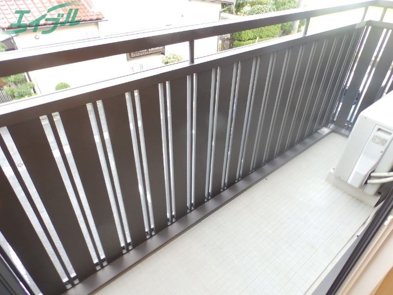 バルコニー　別部屋同タイプ