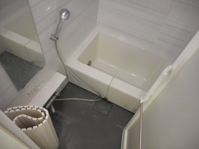 バス・シャワールーム　別部屋参考写真