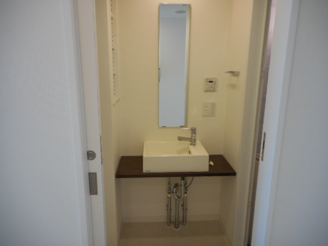 洗面設備　別部屋参考写真