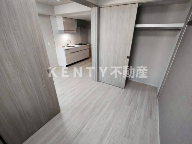 その他部屋・スペース　落ち着いて過ごせるお部屋なので、寝室にいかがでしょうか