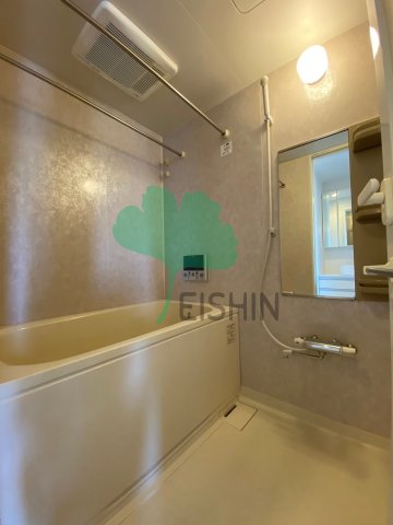 バス・シャワールーム　清潔感のある浴室です！
