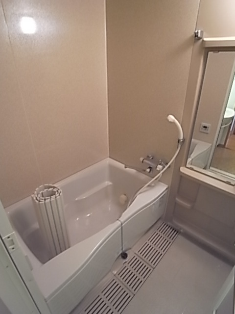 バス・シャワールーム　バスルーム