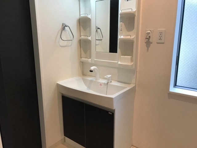 洗面設備　洗髪洗面化粧台