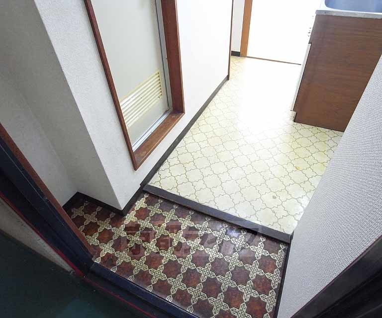 その他部屋・スペース　明るい廊下です。