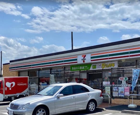 コンビニ　セブン－イレブン相模原西橋本３丁目店（コンビニ）まで758m