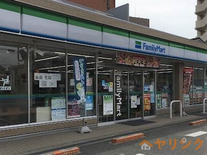 コンビニ　ファミリーマート　平安一丁目店（コンビニ）まで469m