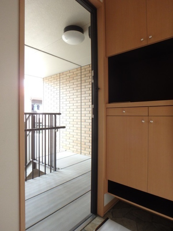 玄関　図面と現状に相違がある場合には現状を優先