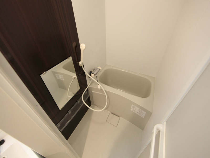 バス・シャワールーム　浴室暖房乾燥機　24時間換気機能付バスルーム