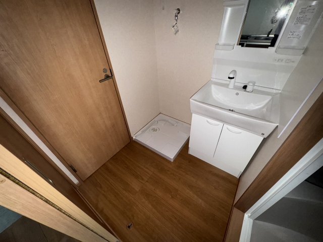 洗面設備　脱衣スペースもあります