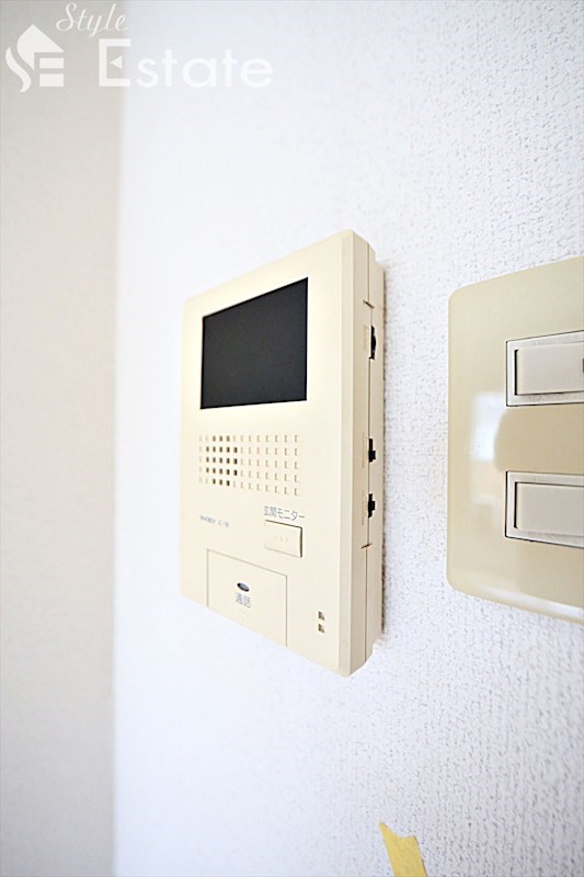 セキュリティ　モニター付きインターホン