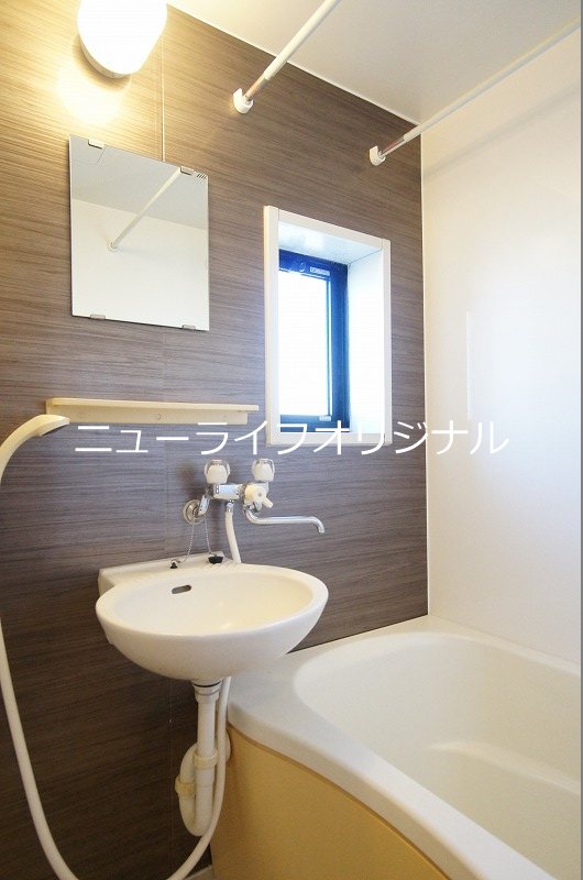 バス・シャワールーム　追い焚き機能が付いたバスルームでゆっくりリフレッシュ♪