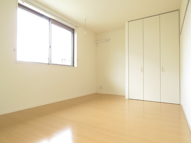 その他部屋・スペース　◆洋室６．８帖／　収納付きのお部屋です◆