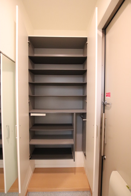 玄関　◆収納力のある下駄箱です◆