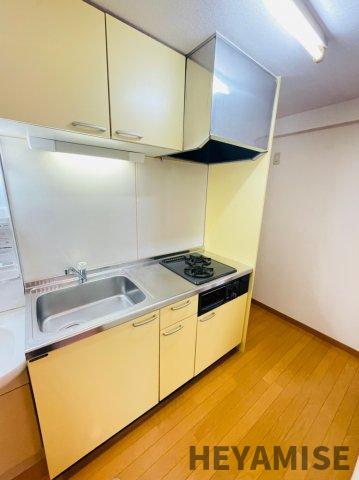 キッチン　※同間取りの別の階のお部屋の画像です※現況を優先します