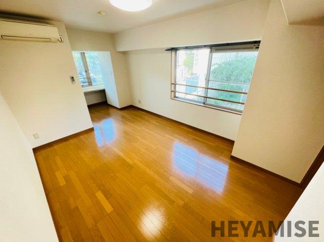 居室・リビング　※同間取りの別の階のお部屋の画像です※現況を優先します