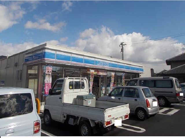 コンビニ　ローソン総社真壁店（コンビニ）まで450m