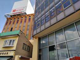 ショッピングセンター　いせはらcoma(コマ)（ショッピングセンター）まで407m