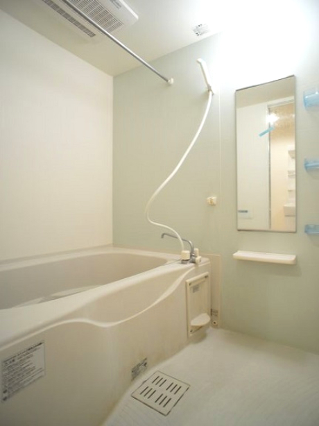 バス・シャワールーム　ゆったり過ごせるお風呂です♪