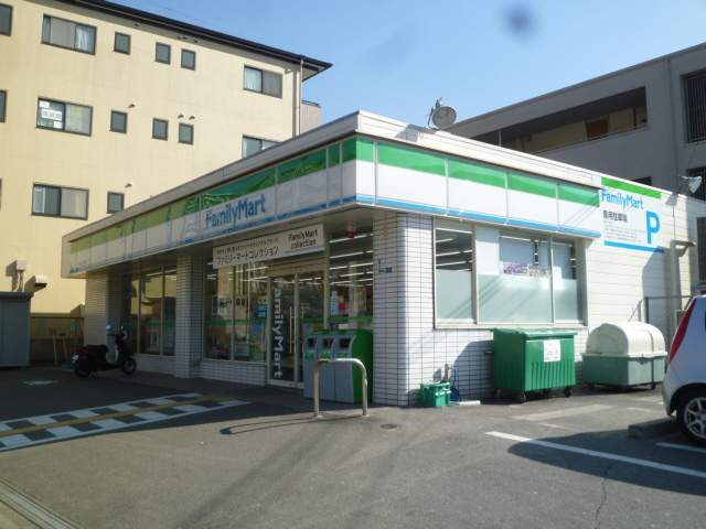 コンビニ　ファミリーマート神鉄谷上駅前店（コンビニ）まで3835m