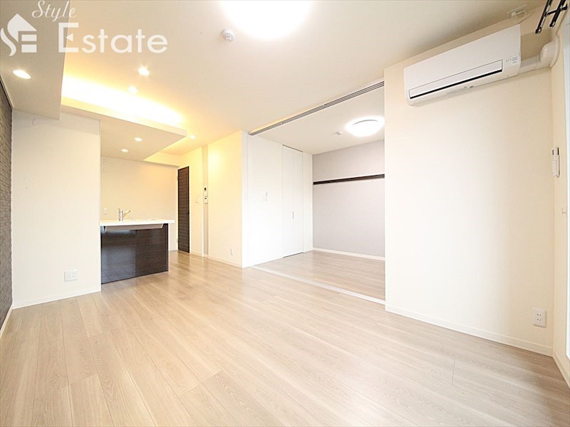 居室・リビング　内装