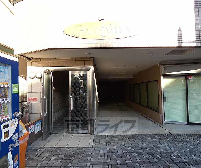 その他共有部分　建物入口です。