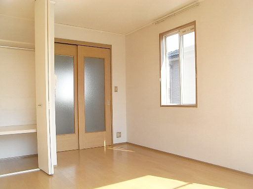 居室・リビング　別号室写真