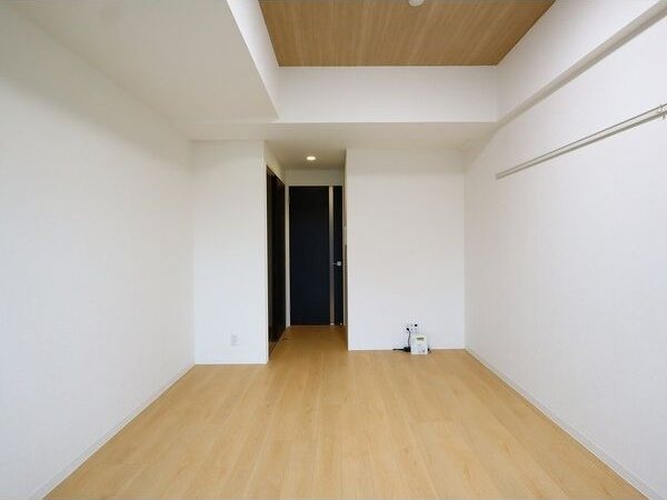 居室・リビング　工事中