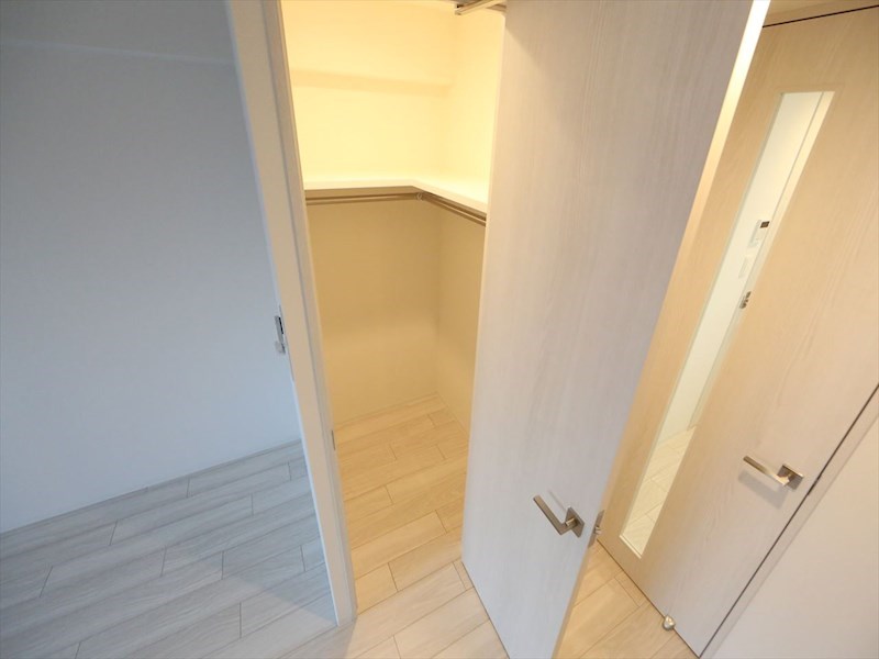 収納　ウォークインクローゼット（収納充実してます）