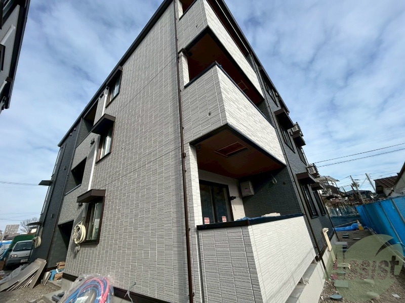 玄関　※建築中