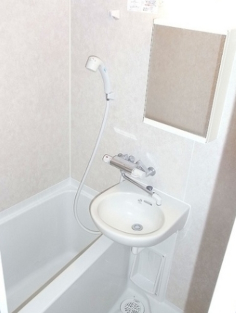 バス・シャワールーム　バス