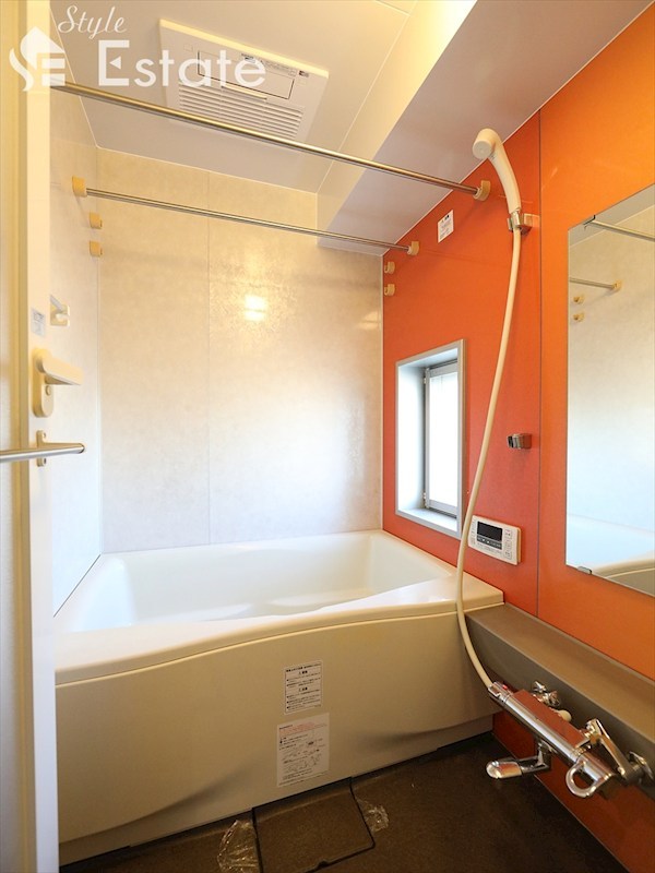 バス・シャワールーム　バスルーム