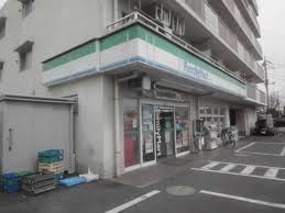 コンビニ　ファミリーマート山田田島店（コンビニ）まで1m