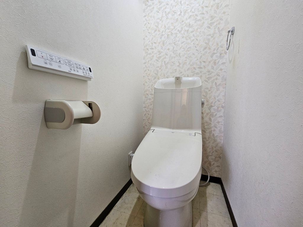 トイレ　トイレ