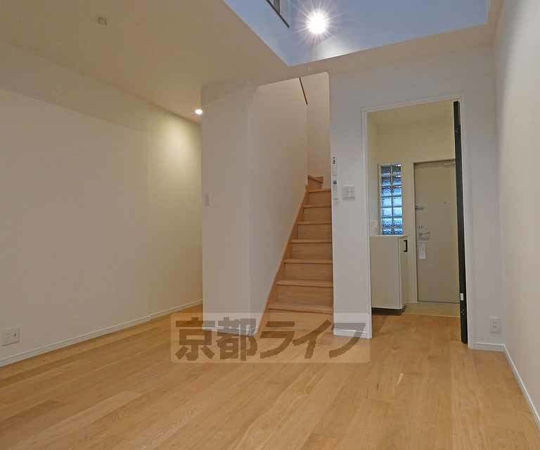 居室・リビング　広々としたお部屋です・