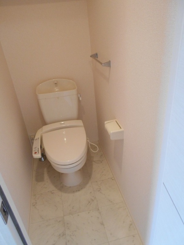 トイレ　図面と現状に相違がある場合には現状を優先