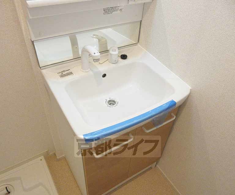 洗面設備　忙しい朝に持って来いです。