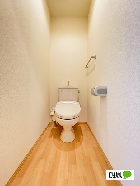 トイレ　２０３