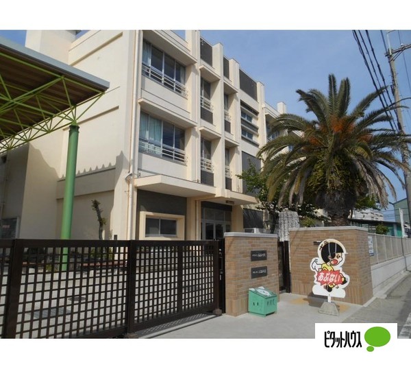 小学校　和歌山市立西脇小学校（小学校）まで601m