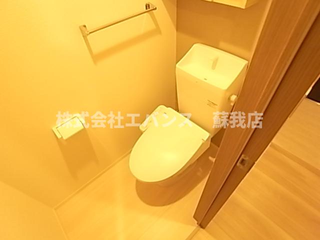 トイレ　清潔感のあるトイレです