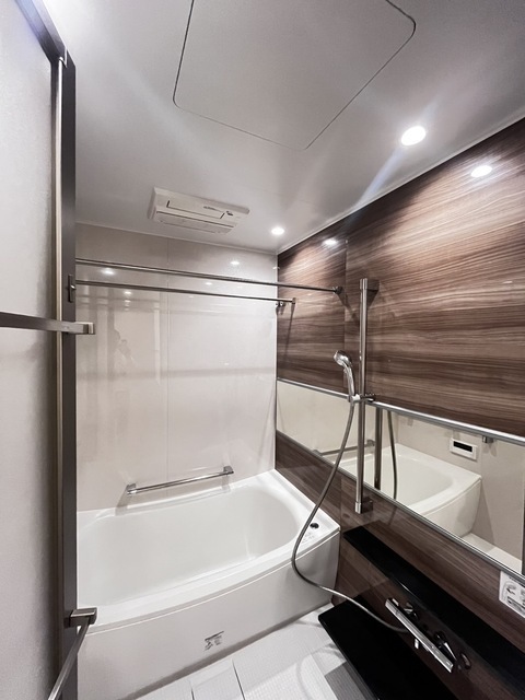 バス・シャワールーム　バス