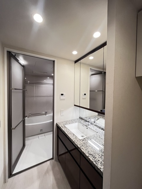 洗面設備　洗面所