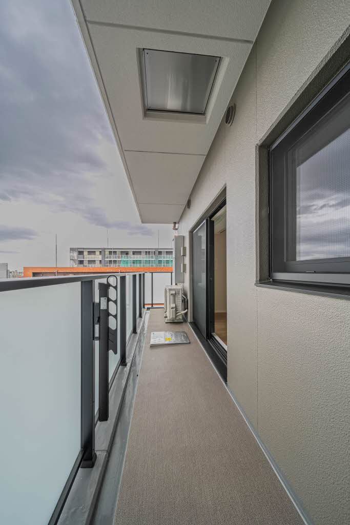 バルコニー　バルコニー