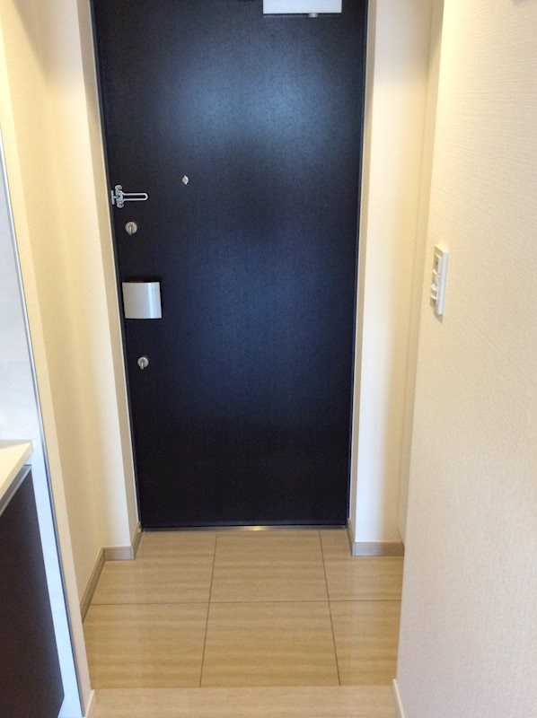 玄関　※別部屋参考画像