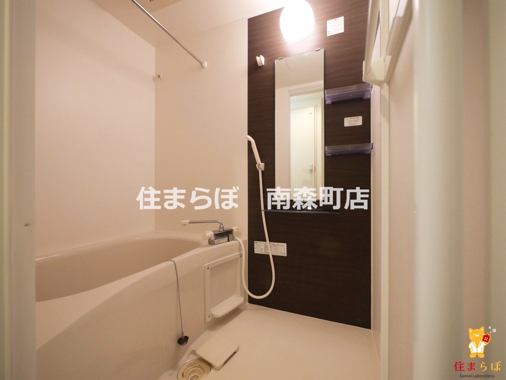 バス・シャワールーム　「見た目じゃなく、心に“しっくりくる”を大切に。」