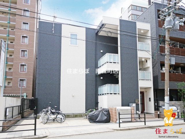 建物外観　「見ないで終わるには、惜しすぎる。」