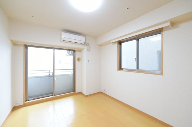 居室・リビング　明るくゆったりしたお部屋